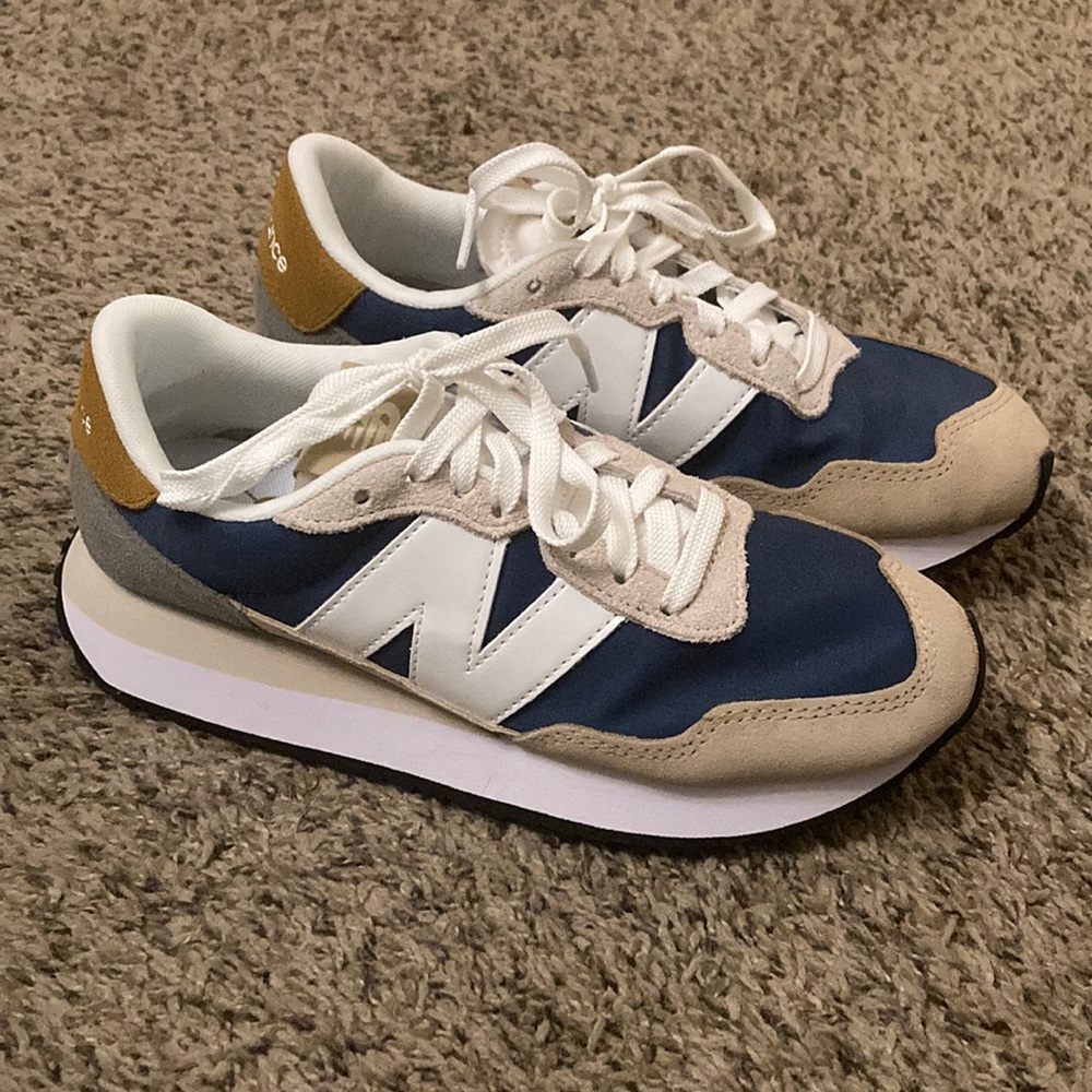 New Balance Sneakers - brand new